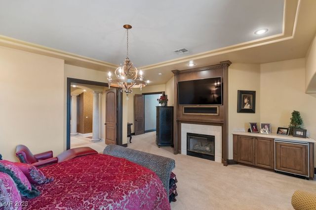 9717 Winter Palace Drive, Las Vegas, NV 89145