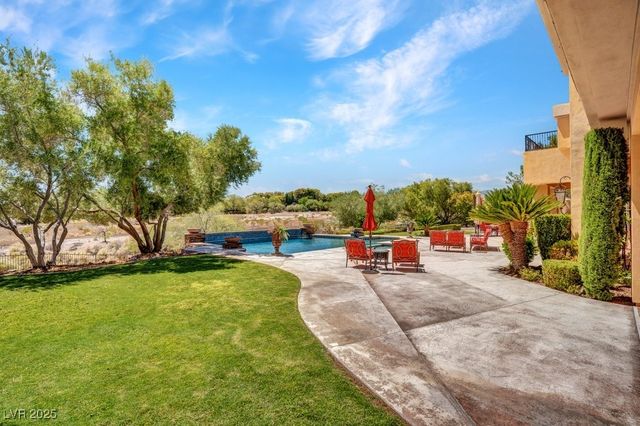 9717 Winter Palace Drive, Las Vegas, NV 89145