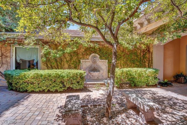 9717 Winter Palace Drive, Las Vegas, NV 89145