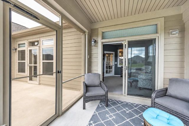 156 RACCOON BERRY WAY, Green Bay, WI 54311