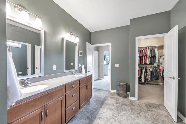 156 RACCOON BERRY WAY, Green Bay, WI 54311
