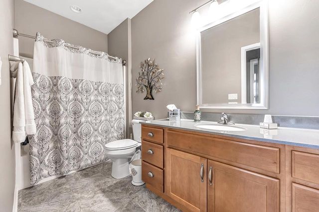 156 RACCOON BERRY WAY, Green Bay, WI 54311