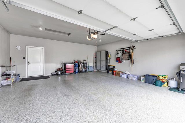156 RACCOON BERRY WAY, Green Bay, WI 54311