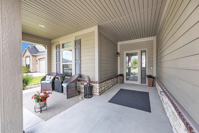 156 RACCOON BERRY WAY, Green Bay, WI 54311