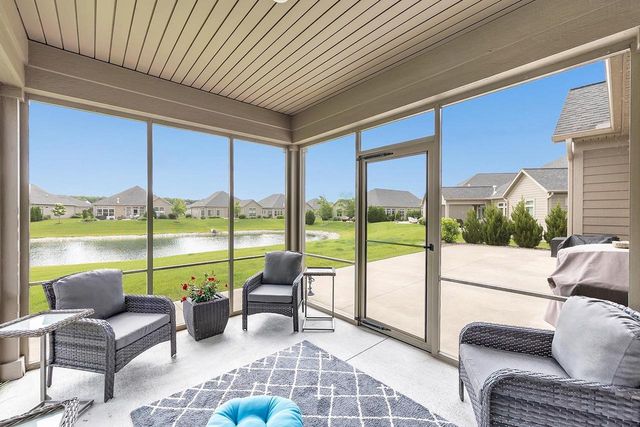 156 RACCOON BERRY WAY, Green Bay, WI 54311