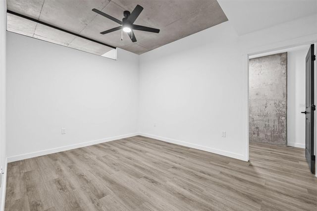 221 MAIN STREET N B2-911, St Petersburg, FL 33716