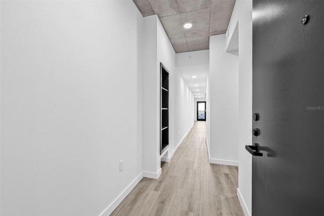 221 MAIN STREET N B2-911, St Petersburg, FL 33716