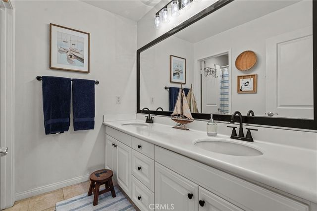 28356 Santa Rosa, Saugus, CA 91350