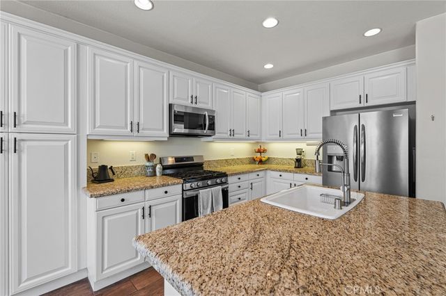 28356 Santa Rosa, Saugus, CA 91350