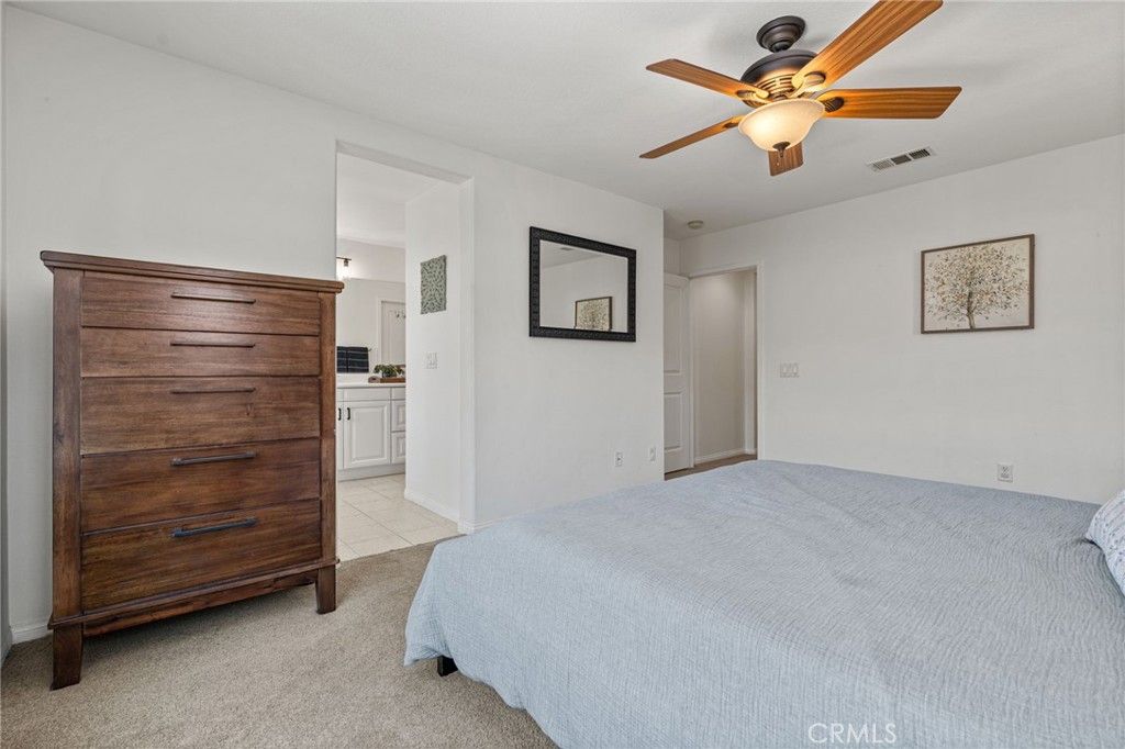 Image 12 of property listing at 28356 Santa Rosa, Saugus, CA 91350