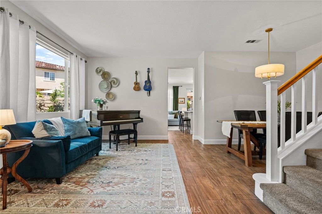 Image 24 of property listing at 28356 Santa Rosa, Saugus, CA 91350