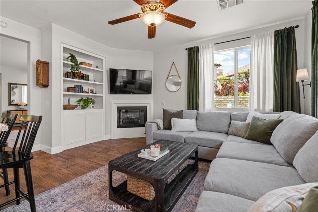 Image 34 of property listing at 28356 Santa Rosa, Saugus, CA 91350
