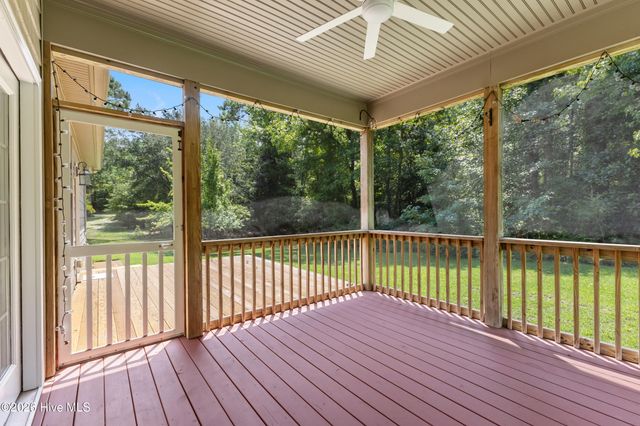 439 Whitebridge Road, Hampstead, NC 28443