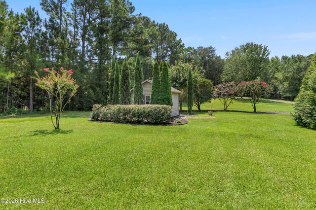 439 Whitebridge Road, Hampstead, NC 28443