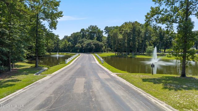 439 Whitebridge Road, Hampstead, NC 28443