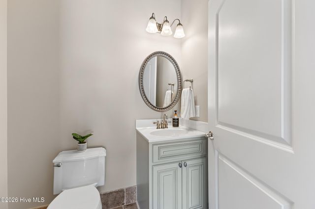 439 Whitebridge Road, Hampstead, NC 28443