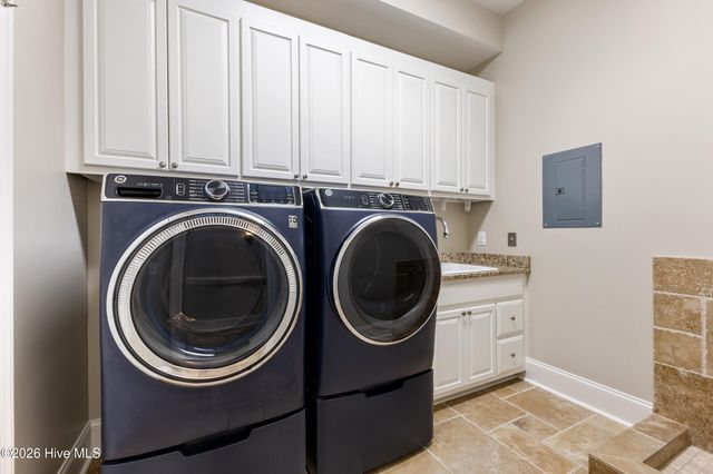 439 Whitebridge Road, Hampstead, NC 28443