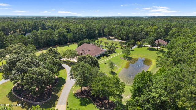 439 Whitebridge Road, Hampstead, NC 28443