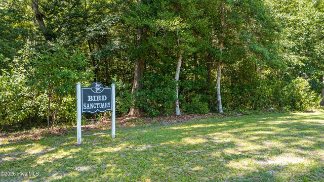 439 Whitebridge Road, Hampstead, NC 28443