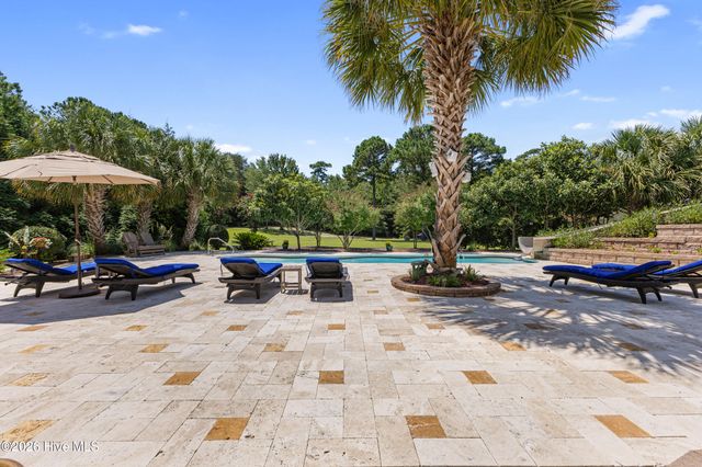 439 Whitebridge Road, Hampstead, NC 28443