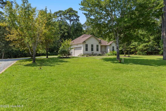439 Whitebridge Road, Hampstead, NC 28443