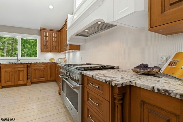 1253 Maple Hill Rd, Scotch Plains Twp., NJ 07076