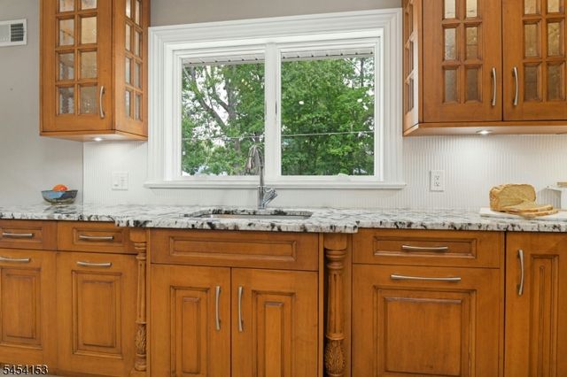 1253 Maple Hill Rd, Scotch Plains Twp., NJ 07076