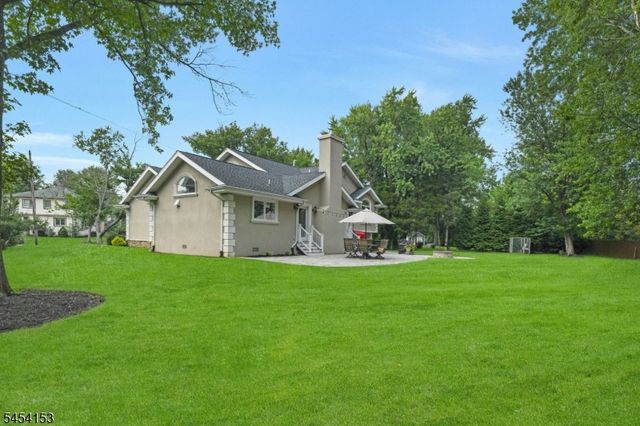 1253 Maple Hill Rd, Scotch Plains Twp., NJ 07076