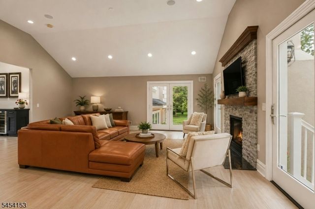1253 Maple Hill Rd, Scotch Plains Twp., NJ 07076