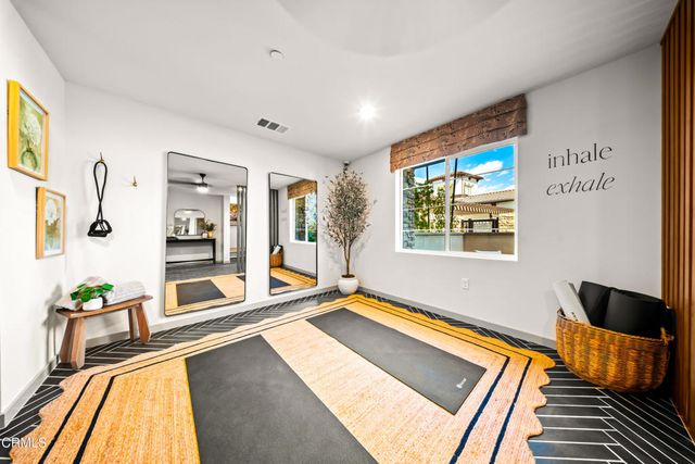 542 Via Zibello, Camarillo, CA 93012