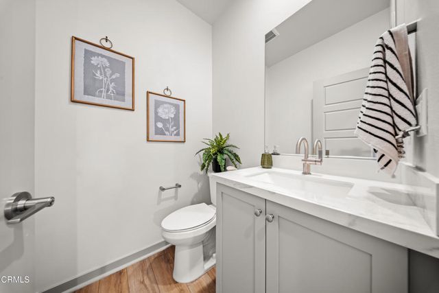 542 Via Zibello, Camarillo, CA 93012