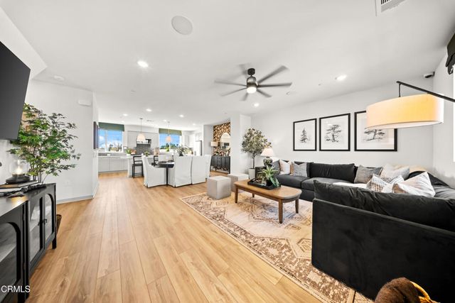542 Via Zibello, Camarillo, CA 93012