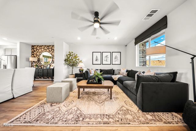542 Via Zibello, Camarillo, CA 93012