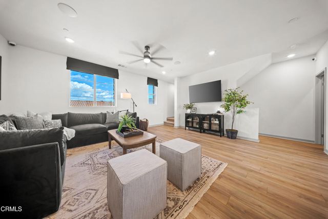 542 Via Zibello, Camarillo, CA 93012