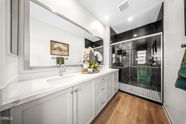 542 Via Zibello, Camarillo, CA 93012