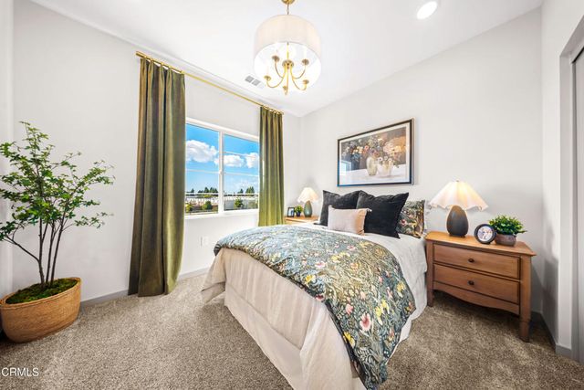 542 Via Zibello, Camarillo, CA 93012
