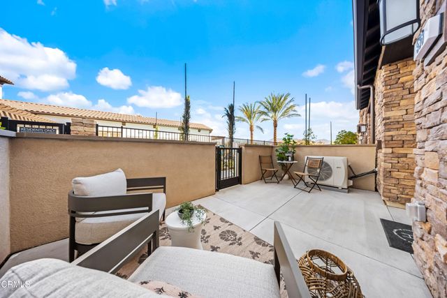 542 Via Zibello, Camarillo, CA 93012