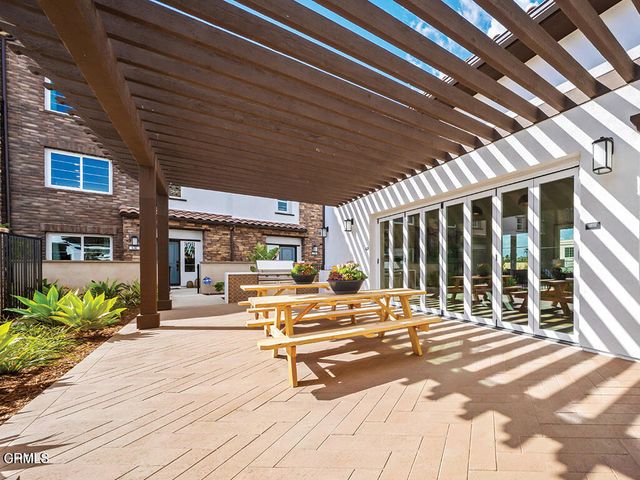 542 Via Zibello, Camarillo, CA 93012