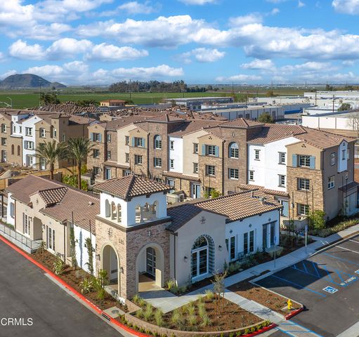 542 Via Zibello, Camarillo, CA 93012