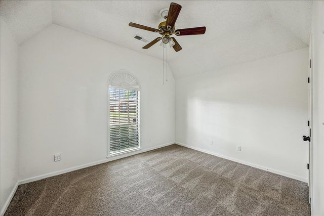 6676 STONETRACE DR, Bartlett, TN 38135