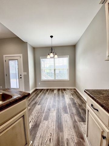 79 Charlotte Dr, Winchester, TN 37398