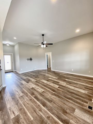 79 Charlotte Dr, Winchester, TN 37398