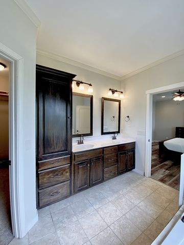 79 Charlotte Dr, Winchester, TN 37398