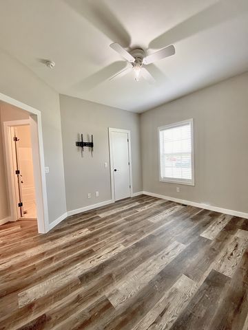 79 Charlotte Dr, Winchester, TN 37398