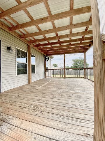 79 Charlotte Dr, Winchester, TN 37398