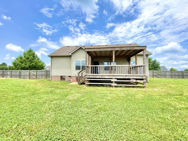 79 Charlotte Dr, Winchester, TN 37398