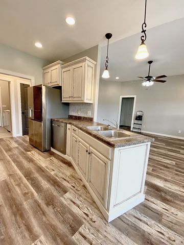 79 Charlotte Dr, Winchester, TN 37398