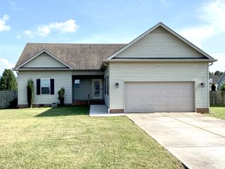 79 Charlotte Dr, Winchester, TN 37398