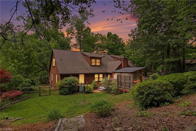 222 Shadowlawn Drive, Jamestown, NC 27282
