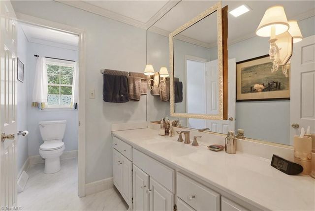 222 Shadowlawn Drive, Jamestown, NC 27282